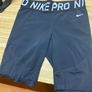 Nike Pro